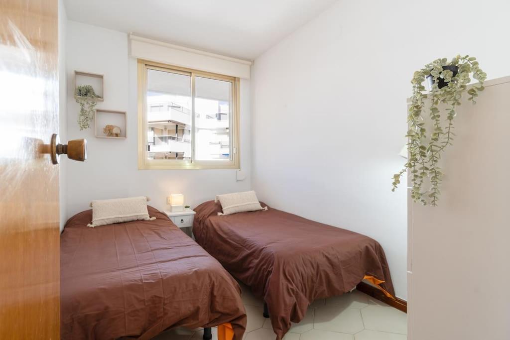 50Mbeach-2Room-Pool-Wifi-Bigterrace-Portavntura-Aa10 Salou Buitenkant foto